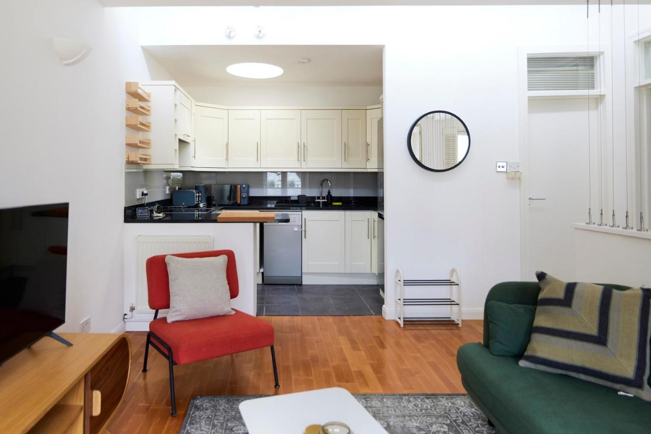 Апартаменты The London Nest - Trendy 3Bdr House Экстерьер фото